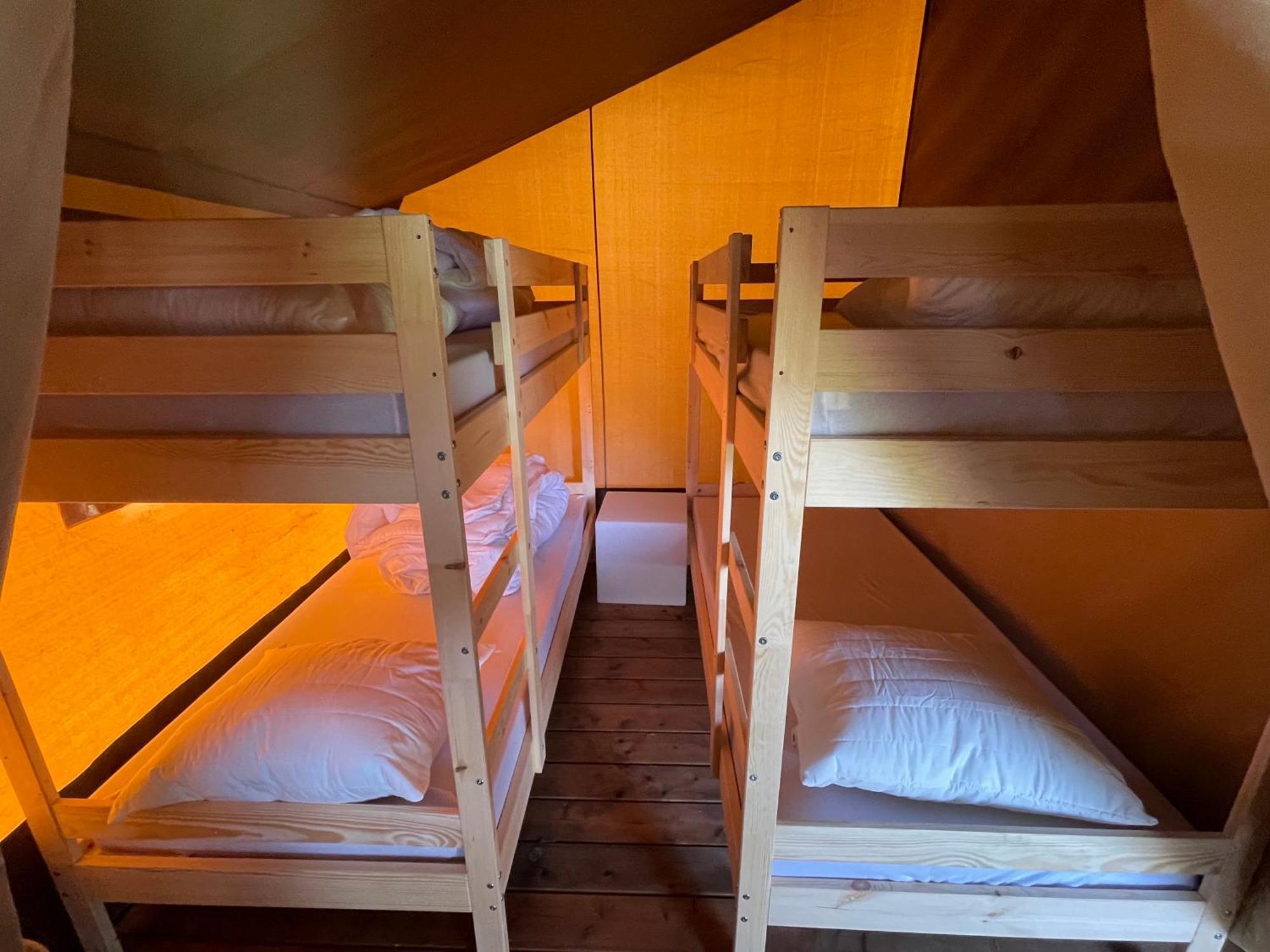 Glamping De Hof Van Eeden Warmond Exteriör bild